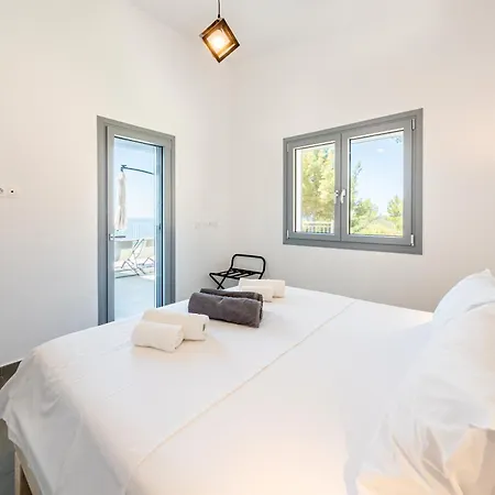 Costa Mediterranea Villa *