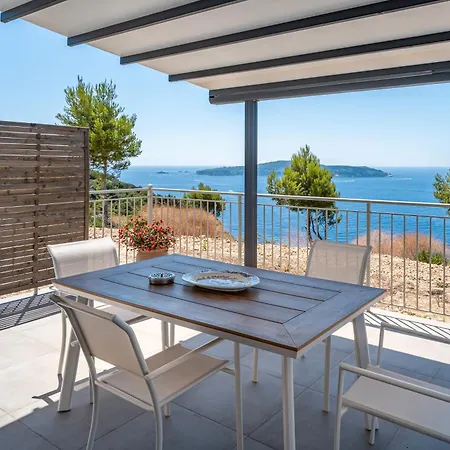 Costa Mediterranea * Gaios