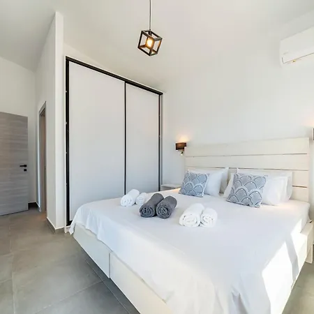 Costa Mediterranea Gaios